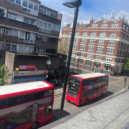 Charming 1-Bed Apartment In London